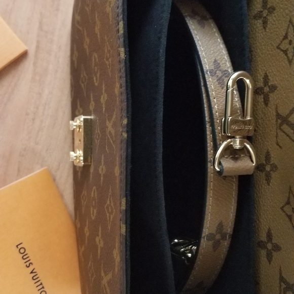 Brand New Pochette Metis Reverse - Picture 7 of 8